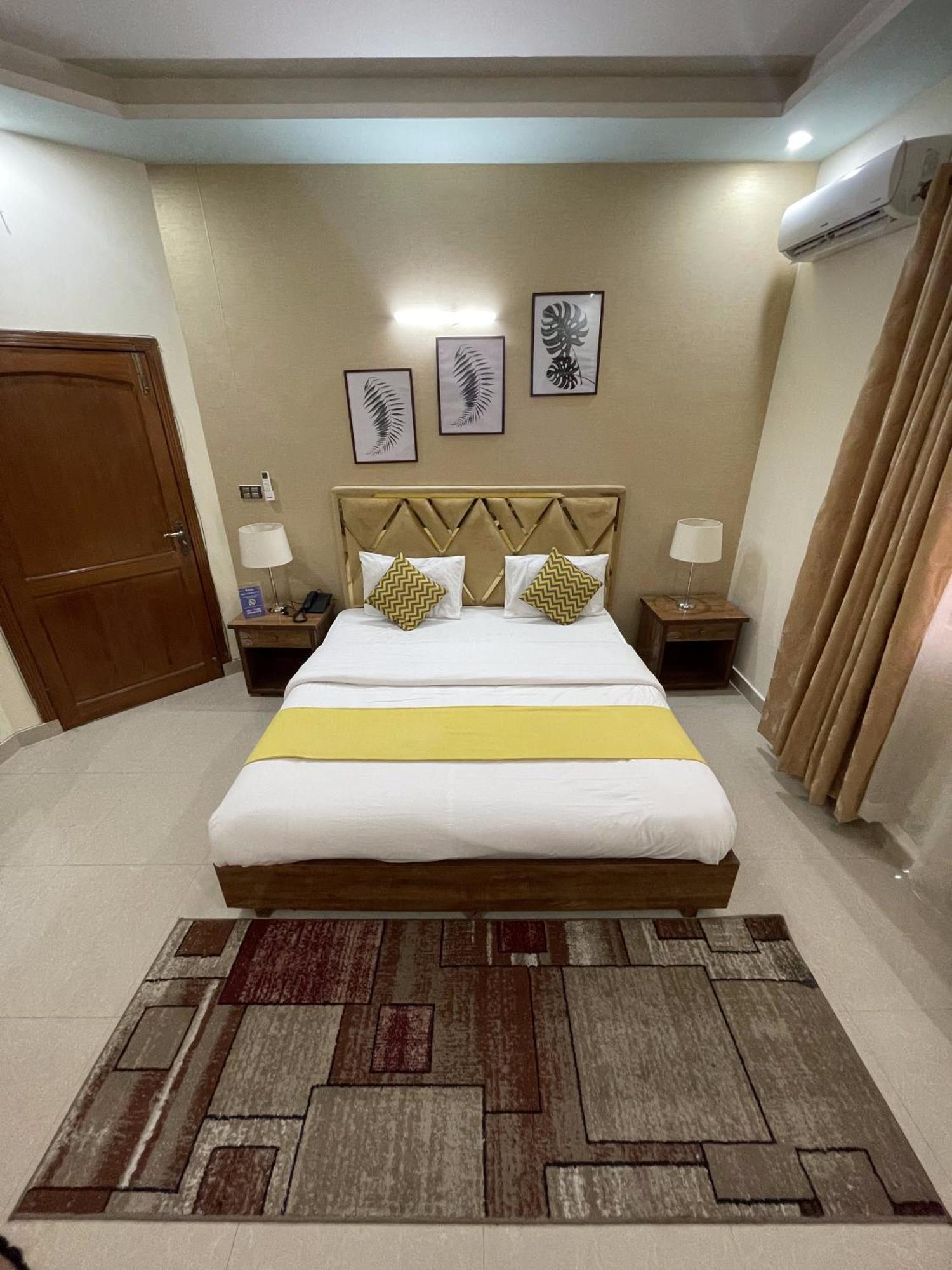 Umda Horizon Hotel Islamabad Bagian luar foto